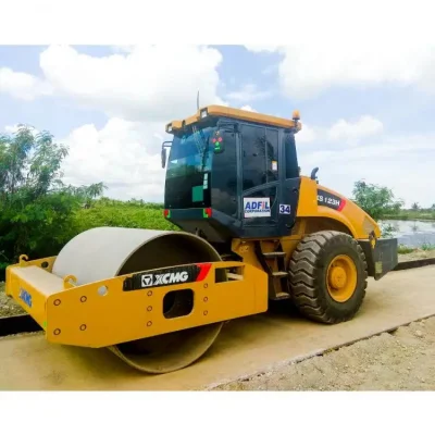 Construction Machinery 12 Ton Hydraulic Road Roller (XS123H) Diesel Engine Forward Plate Compactor for Sale